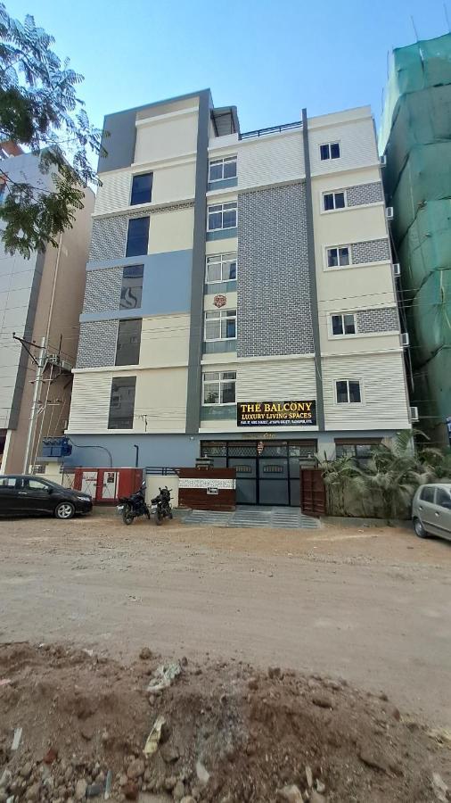 The Balcony Hotel Hyderabad Exteriör bild